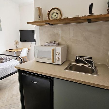 Newly Renovated Studios & Ensuite Rooms! - Camberwell Лондон Екстер'єр фото
