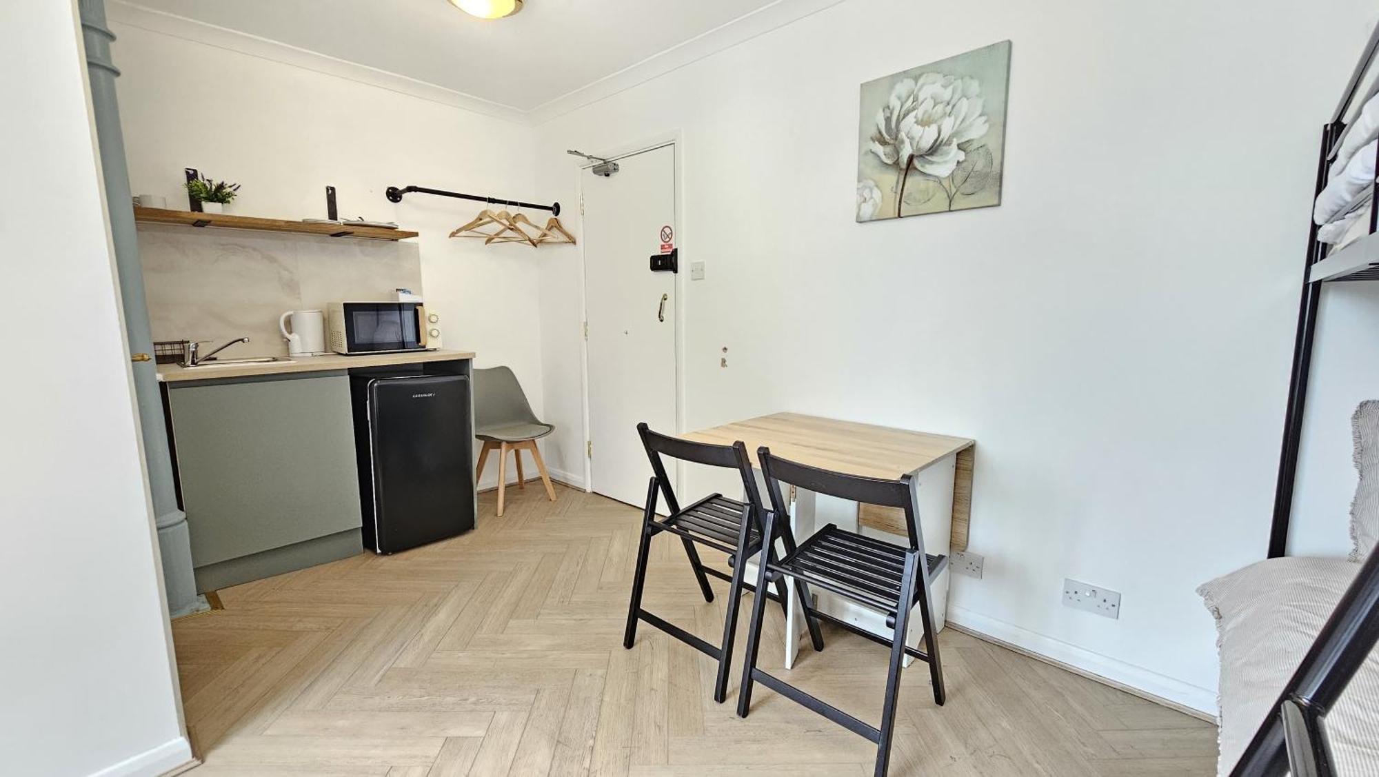 Newly Renovated Studios & Ensuite Rooms! - Camberwell Лондон Екстер'єр фото