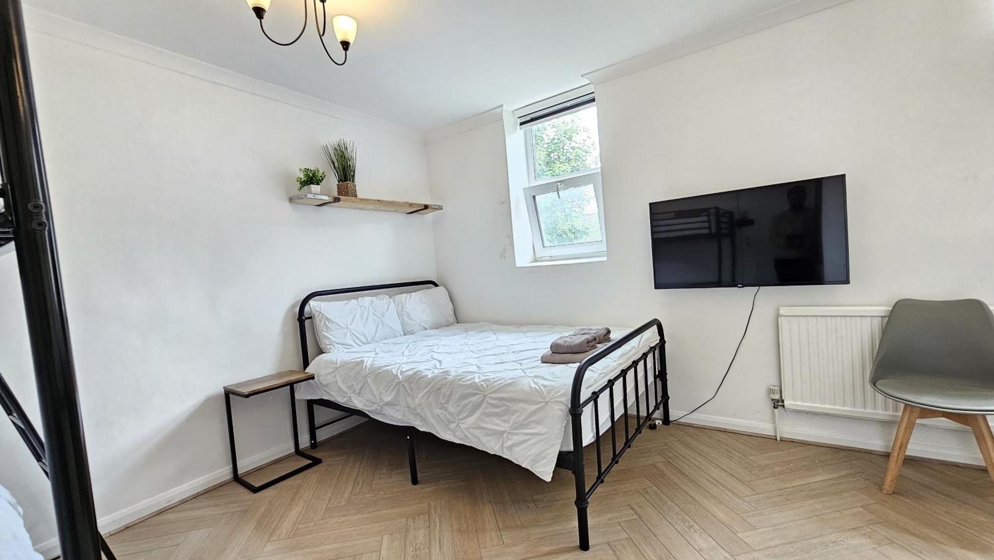 Newly Renovated Studios & Ensuite Rooms! - Camberwell Лондон Екстер'єр фото