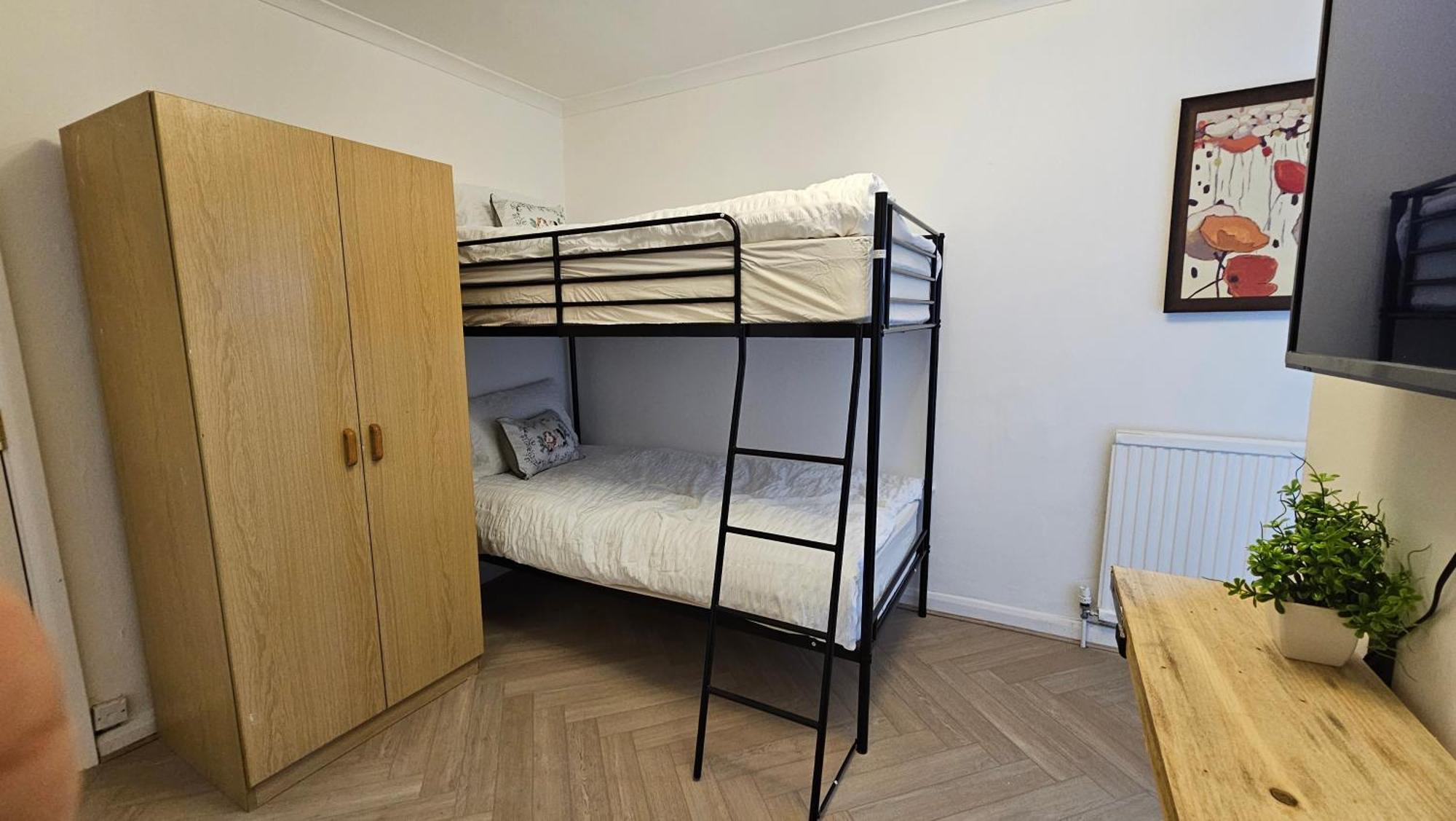 Newly Renovated Studios & Ensuite Rooms! - Camberwell Лондон Екстер'єр фото