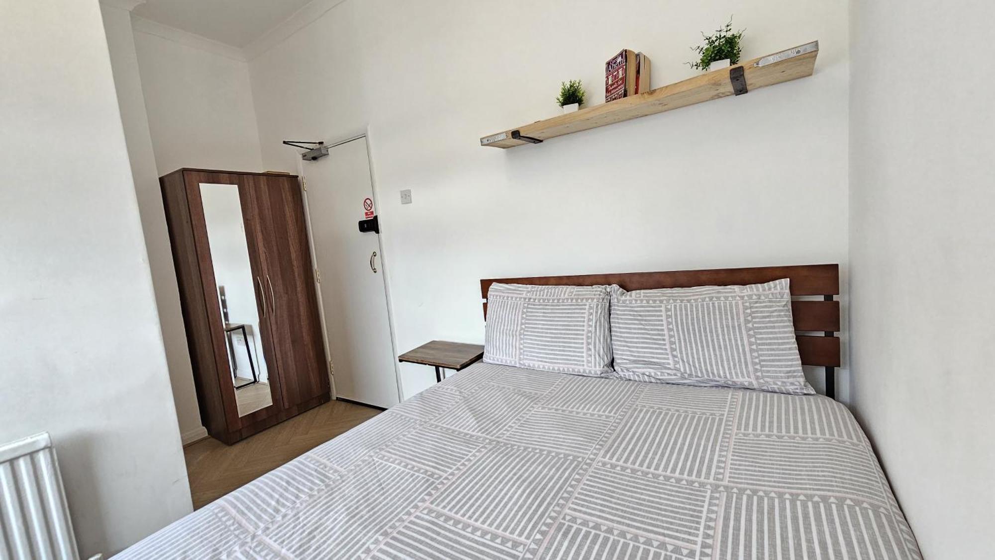 Newly Renovated Studios & Ensuite Rooms! - Camberwell Лондон Екстер'єр фото