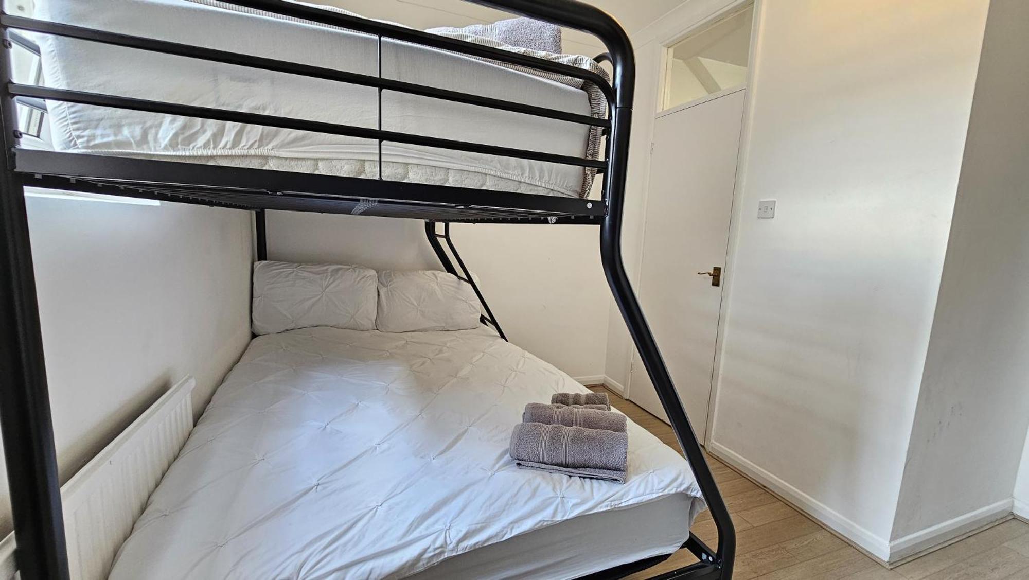 Newly Renovated Studios & Ensuite Rooms! - Camberwell Лондон Екстер'єр фото